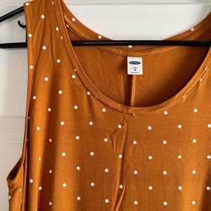 Old Navy Women’s Mustard Yellow Polka-Dot Scoop Neck Top